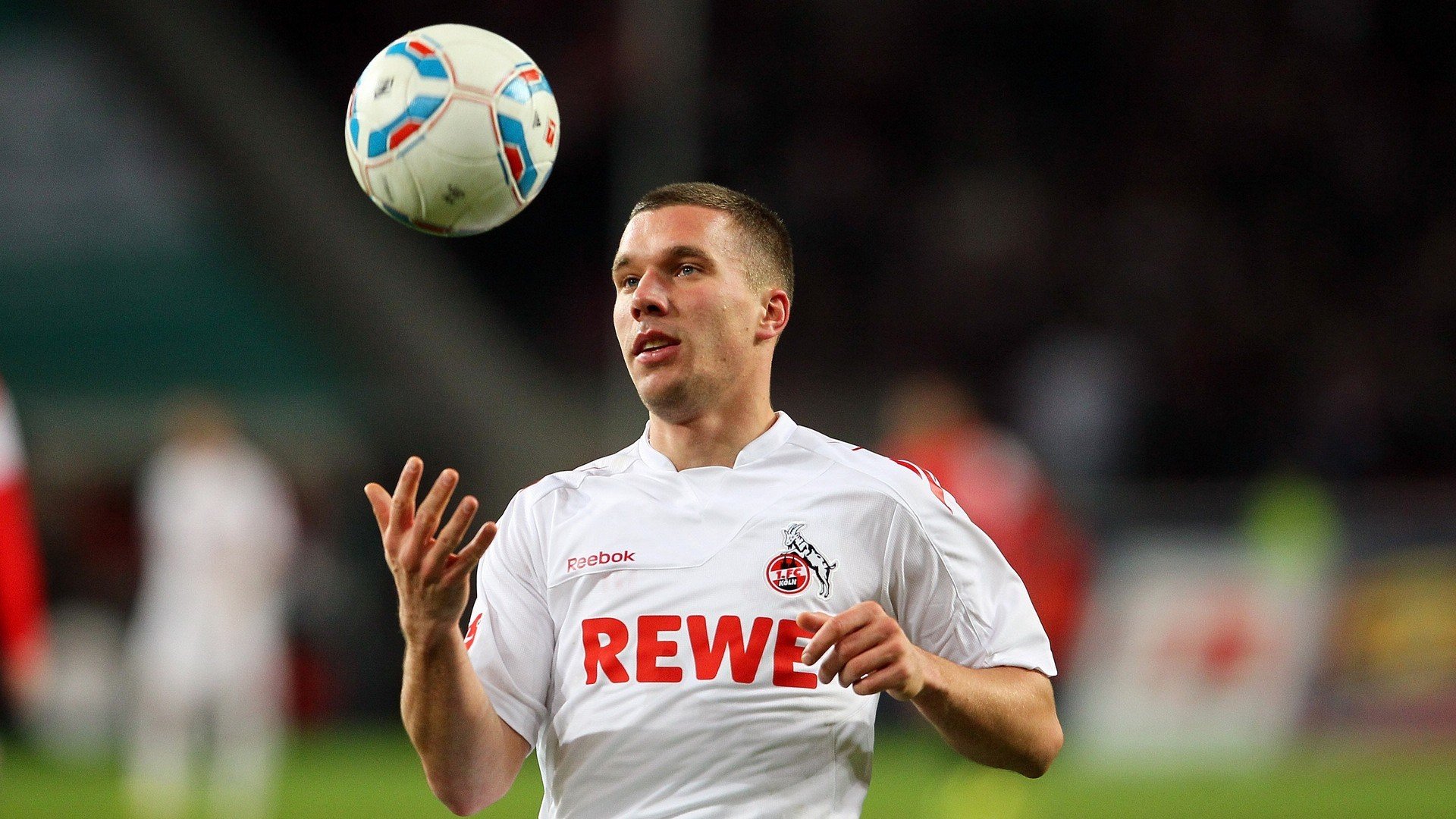 九游体育APP下载-季后赛中“荣获”多场“最佳防守球员”头衔，被声称是“防守大师”！