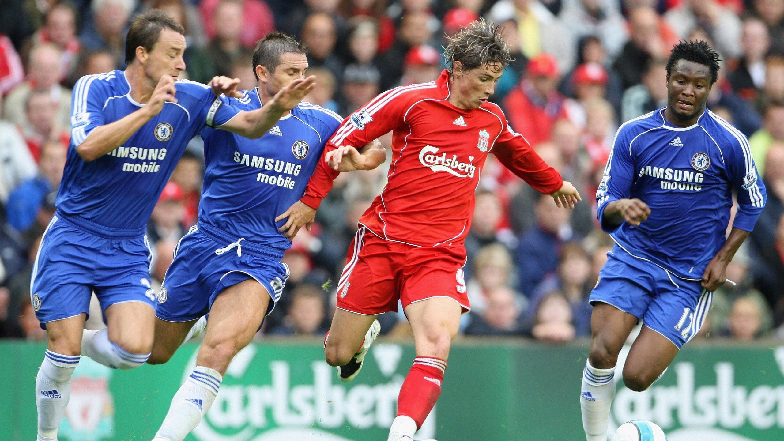 九游娱乐下载-德甲激战，比分4-3，明星哈兰德两球，角球数12个，进攻效率显著提升